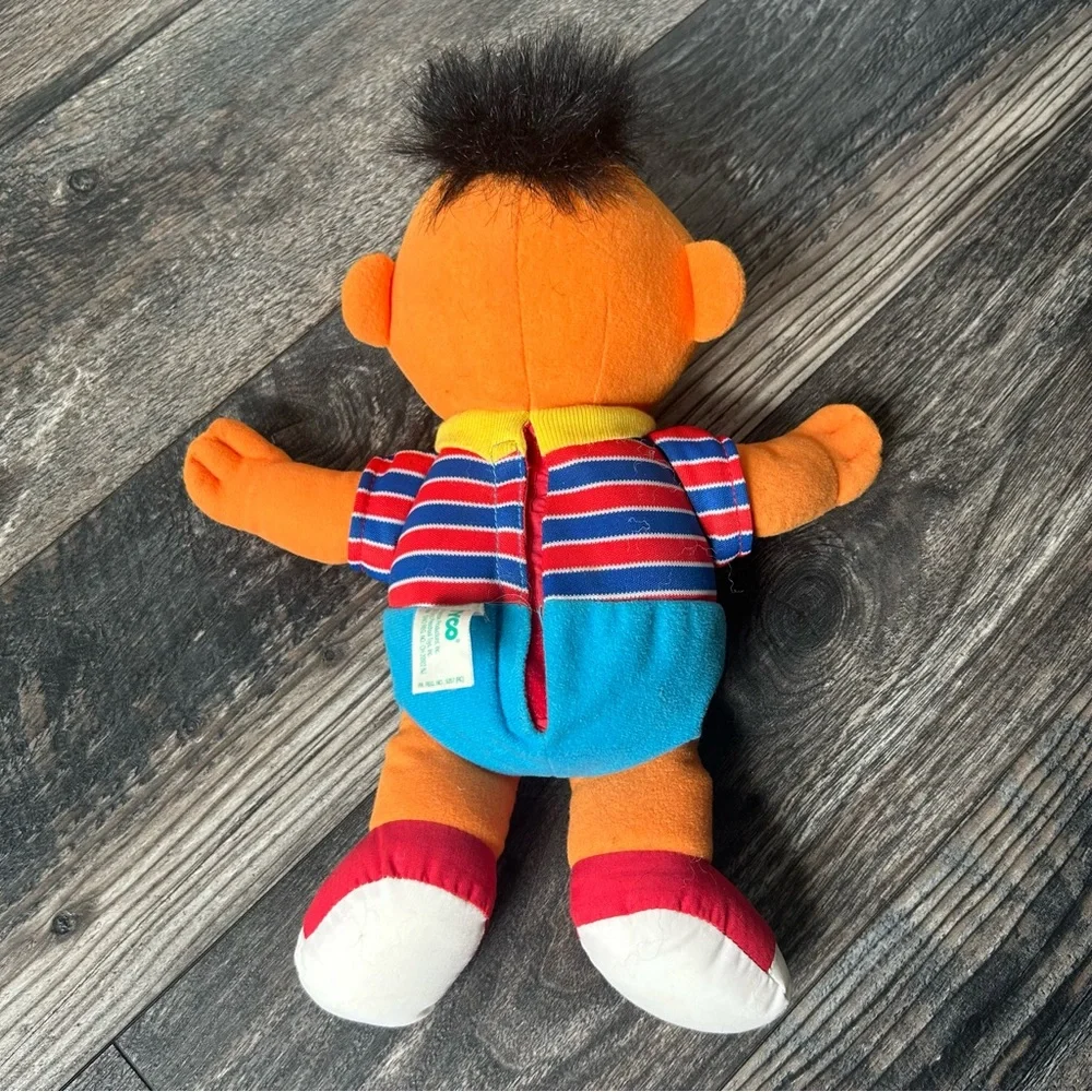 Vintage 1996 Tyco Ernie Sesame Street Vibrating Laughing Plush Doll
